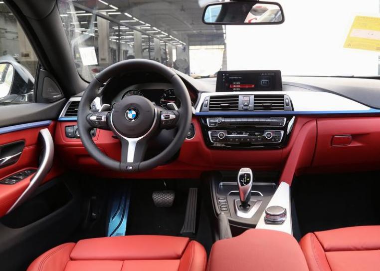 感官上的刺激：宝马4系，推背感十足，带你体验不一样的魅力