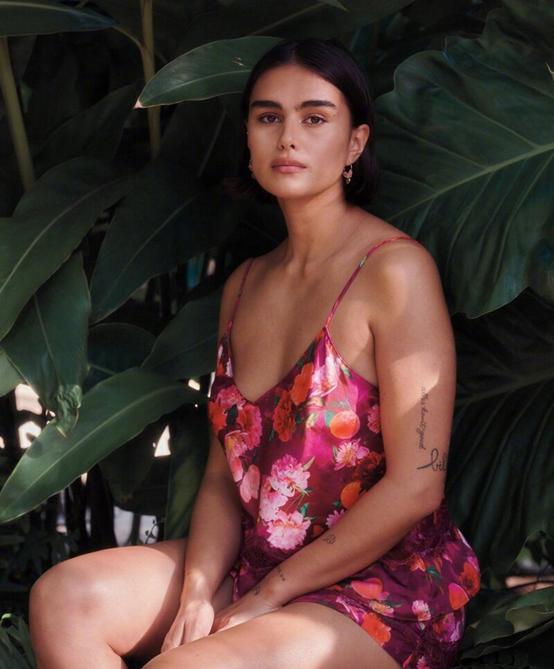 最美大码model登上时装秀，自信释放女权自由，美和真实令人惊艳