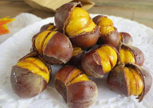 保存板栗一年不坏的办法,保存板栗要煮下水吗