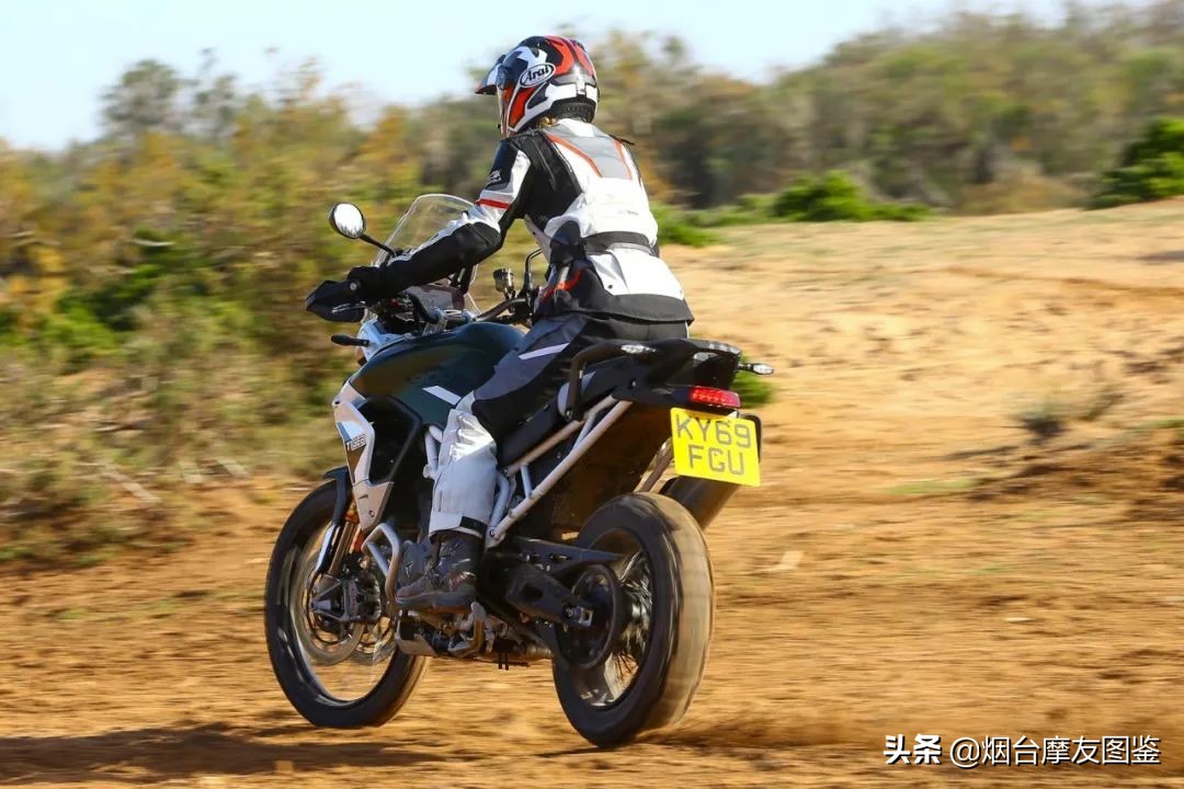 ktm790adv和凯旋900adv对比,ktm790adv和宝马水鸟哪个大
