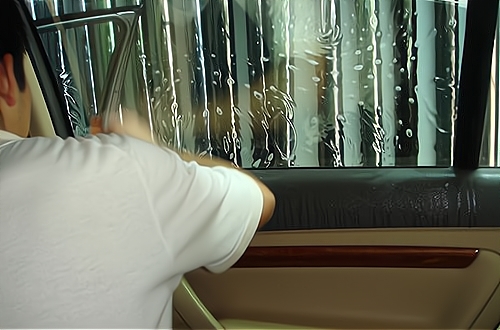 贴太阳膜会让车辆更加亮吗,车子贴太阳膜会影响清晰度吗