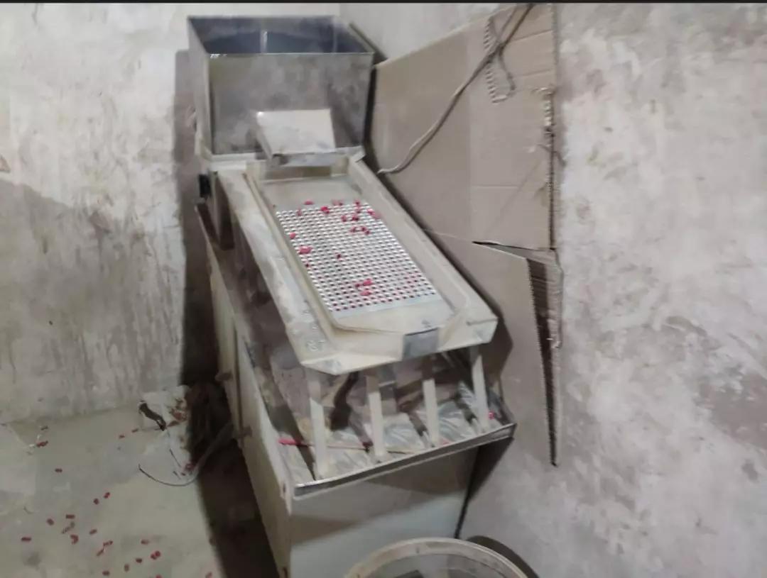 警惕!含禁用成分的廉价胶囊被包装成保健品售卖,服用有致命风险