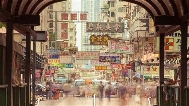 加拿大美女来中国被震撼,加拿大华裔女回中国