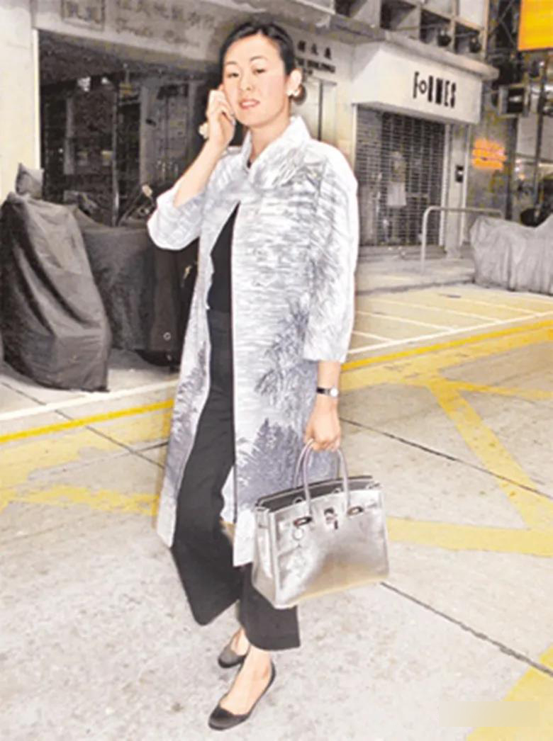 王颖妤李嘉欣,王颖姝和刘銮雄