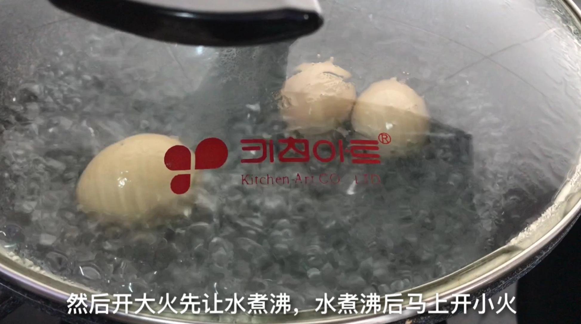 水煮鸡蛋不会烂怎么做,水煮鸡蛋的正确做法不破壳