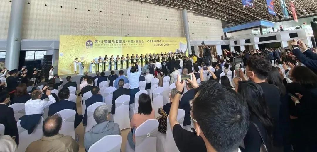 皇玛康之家床垫花好月圆,第50届国际名家具展