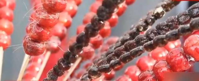 过了腊八就是年，看看东北如何杀年猪吃美食过大年？最浓厚的年味