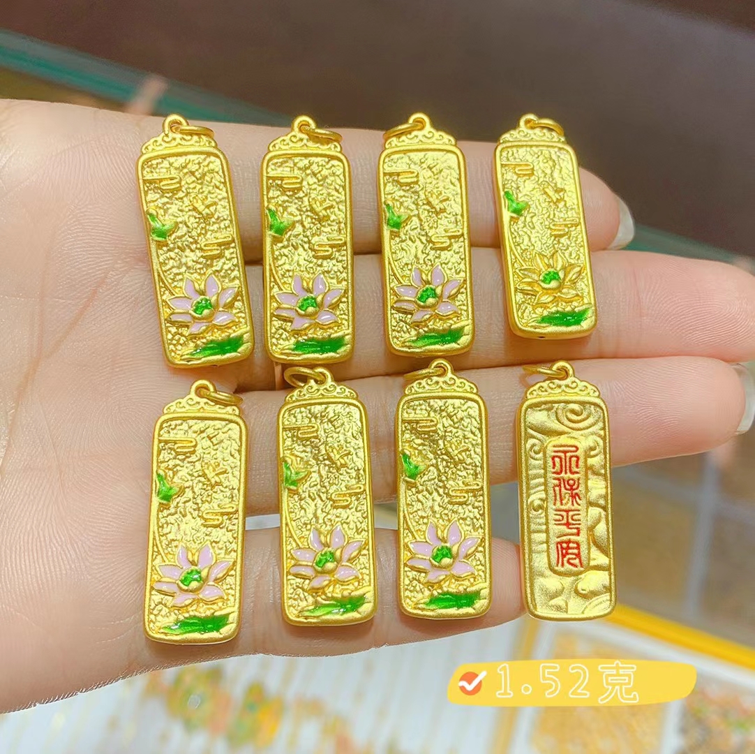 买黄金吊坠买贵了,3000块钱能买几克黄金吊坠