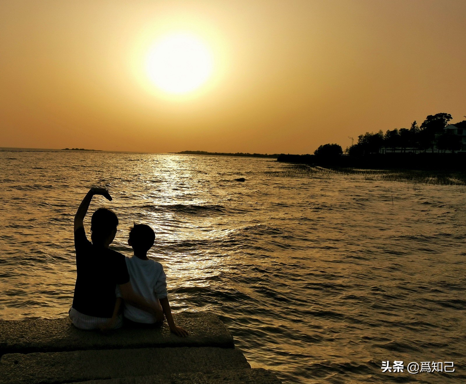 太湖明月湾就是西山岛明月湾吗,周末打卡太湖西山岛明月湾