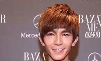 何炅录节目发飙愤然离场,何炅主持晚会失控落泪