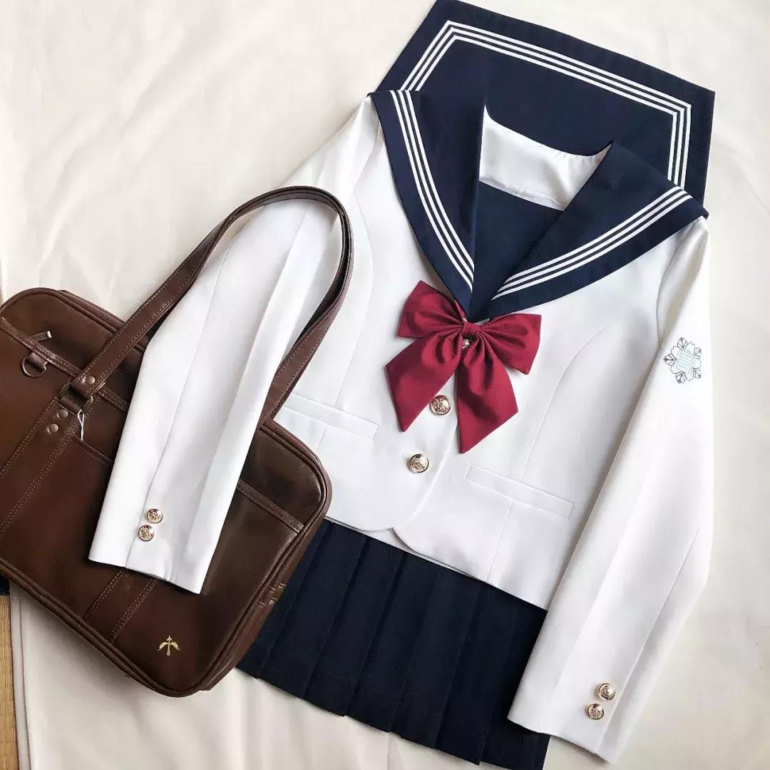 刚入坑jk该注意哪些,jk制服正版和盗版有什么区别吗