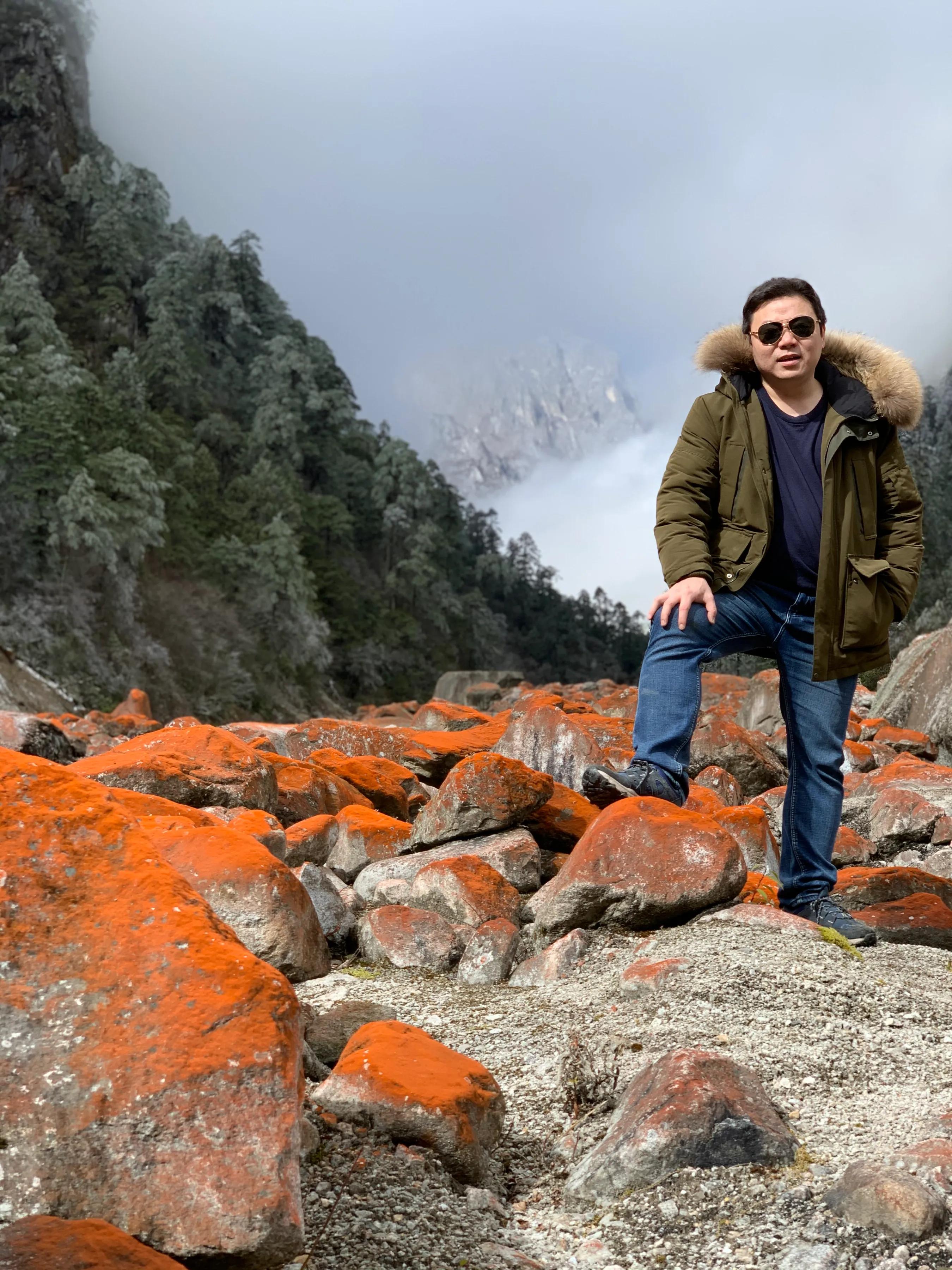 海螺沟燕子沟旅游攻略,海螺沟和燕子沟哪个更值得去