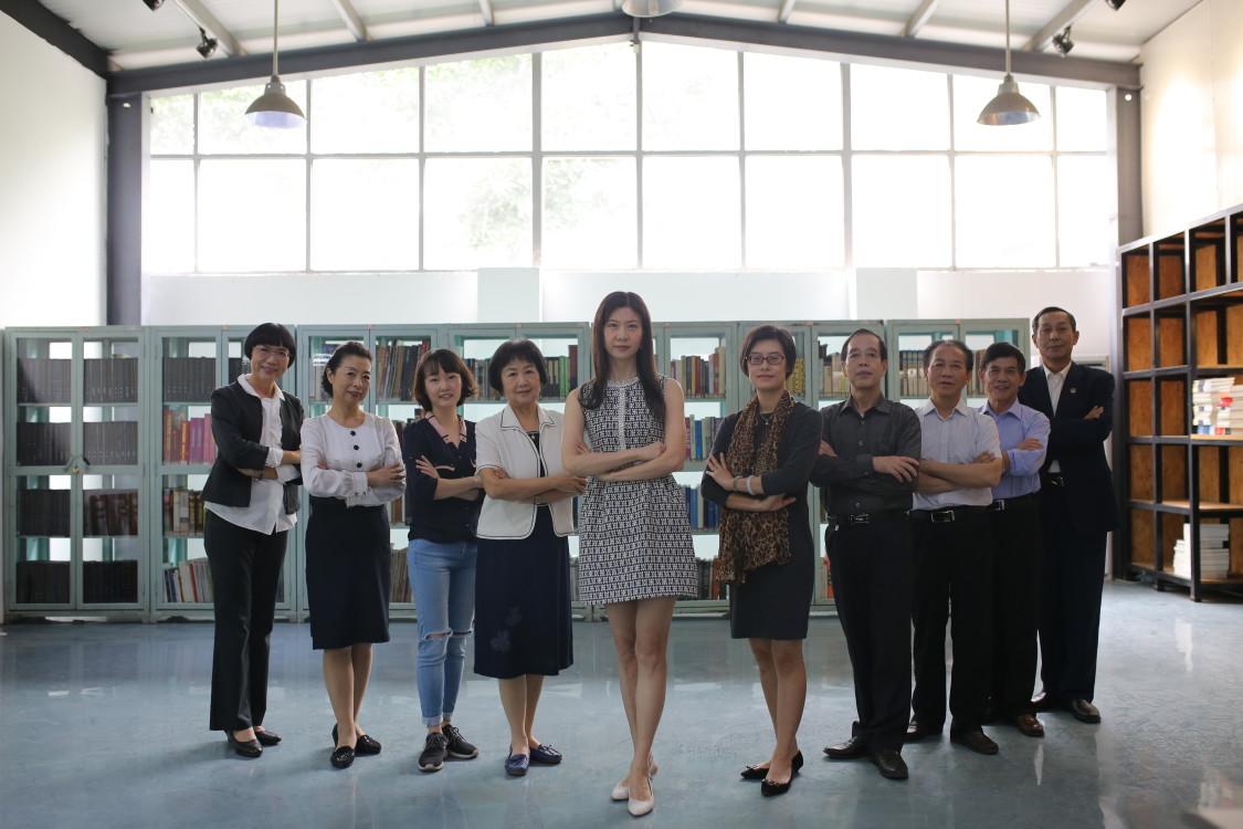 怎么把毛躁的头发修复好,今日小技巧分享让头发不乱的妙招