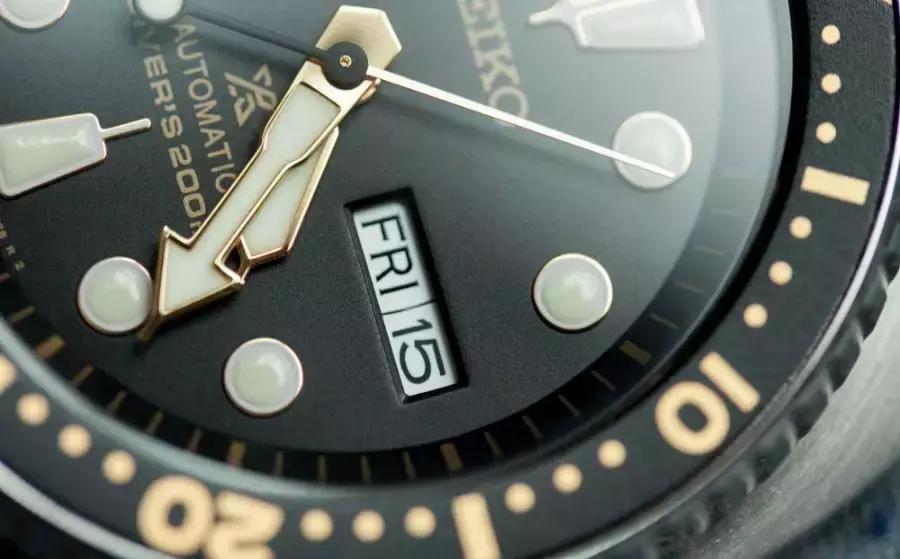 买表要不要买表盘里带日历的,买表要不要二手的