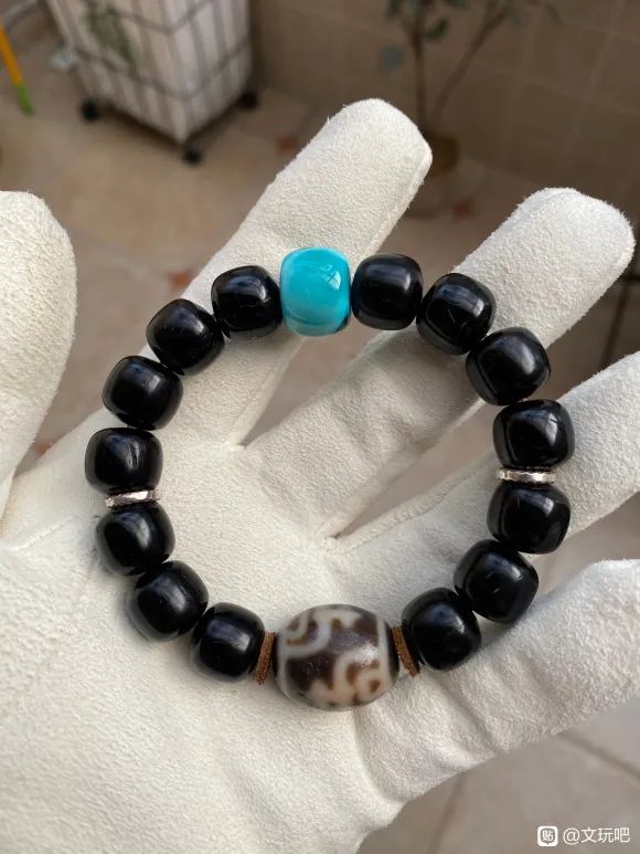 高格调手腕配饰,秋季时尚小配饰