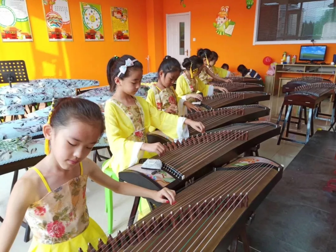 古筝初学者入门指法视频教程,古筝零基础初学入门简谱视频