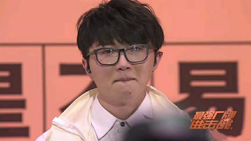 爱豆不经意造成的名场面暖心瞬间,爱豆那些让人心疼的瞬间蔡徐坤