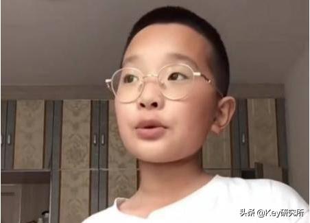 面对孩子没有判断力的模仿，家长该怎么办？