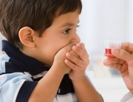 小孩肺炎咳嗽喝止咳糖浆有用吗,支气管肺炎喝什么止咳糖浆