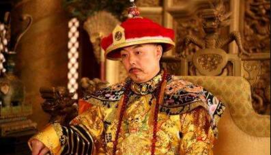 对乾隆三大中堂的性格进行剖析,纪昀和刘墉谁才是和珅的劲敌?