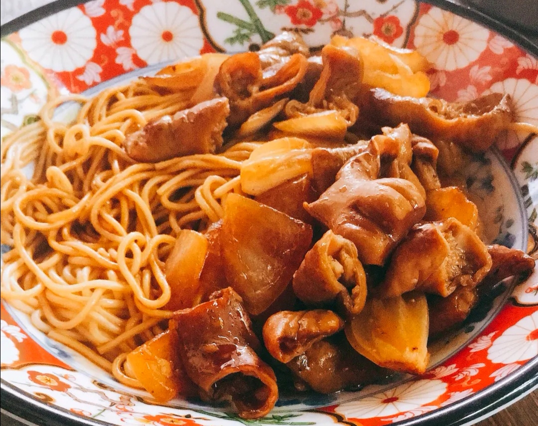 上海老面馆推荐大肠面,上海老弄堂面馆大肠面