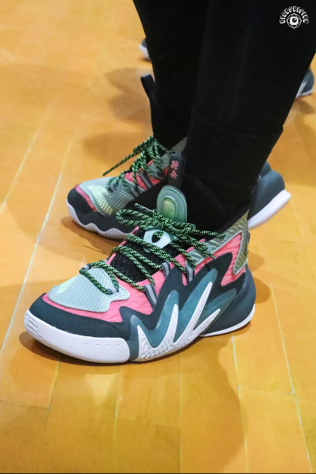 无论是打球还是穿鞋，你都「要疯」一点|KVSN众测