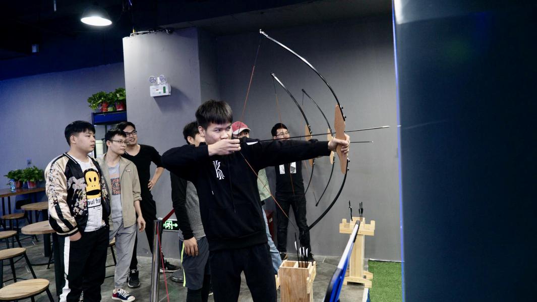 glsa镭战大联盟真人cs,镭战大联盟真人cs南宁店