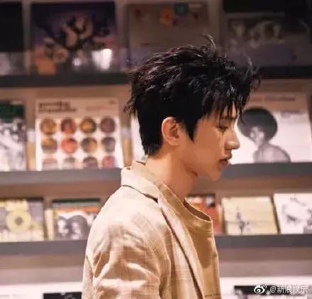 林允为闺蜜辟谣反被群嘲,林允被人疯狂吐槽