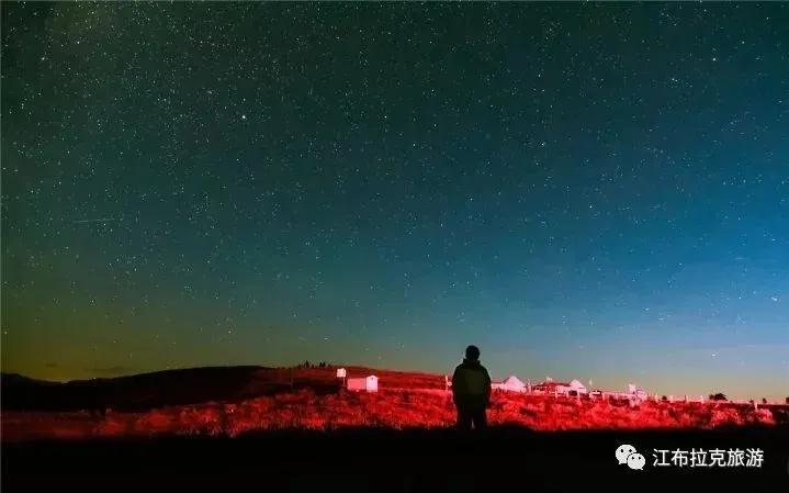 来*疆新**吧!这里的星空能满足你对浪漫的所有幻想……