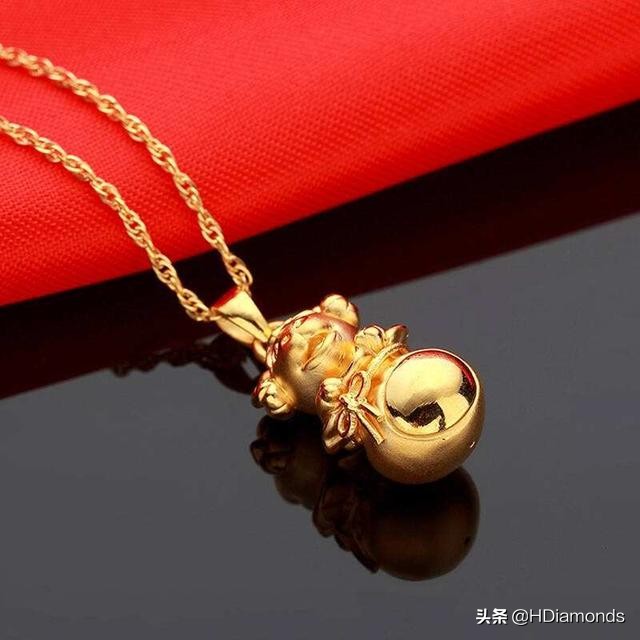 买首饰选古法金还是普通金划算 (古法金和哑光金首饰的区别)