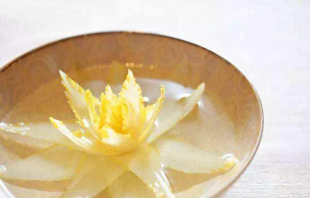 高汤又浓又白的做法,高汤怎样才能熬成乳白色