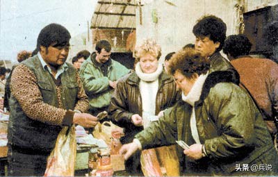 10吨猪肉换架米格24！以物换物：鞋子换坦克，衣服换军舰