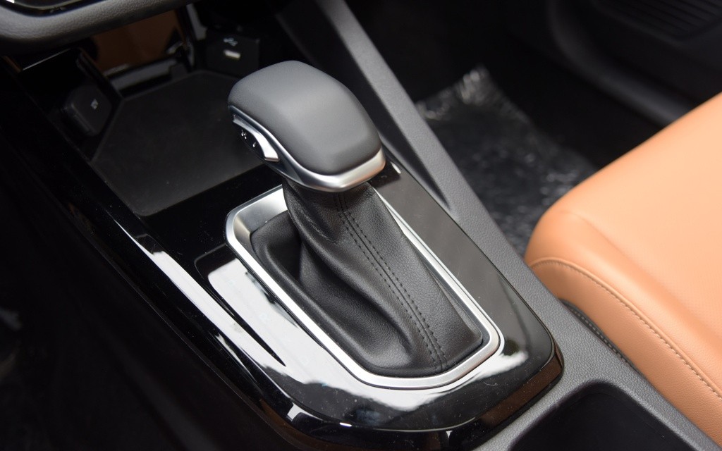 全新福特福睿斯报价及图片,新款福特福睿斯上市售价7万至12万