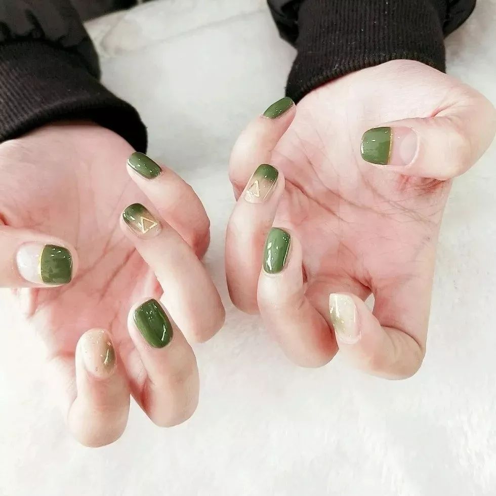 泫雅牛油果绿两件套,泫雅牛油果绿穿搭