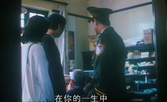 导演界有比张艺谋地位还高的吗,比张艺谋更老牌的导演有谁