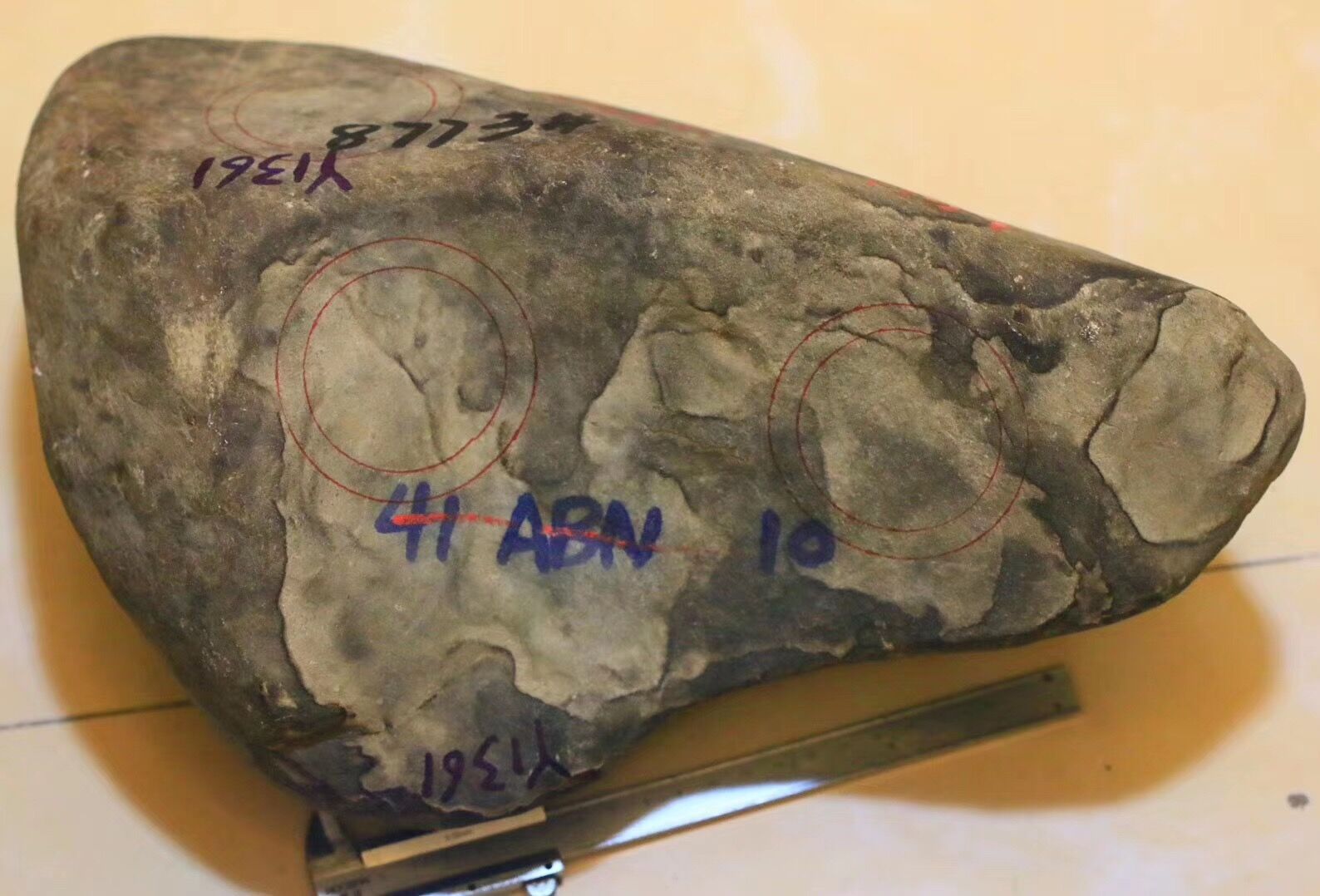 翡翠赌石基本知识,翡翠赌石知识技巧