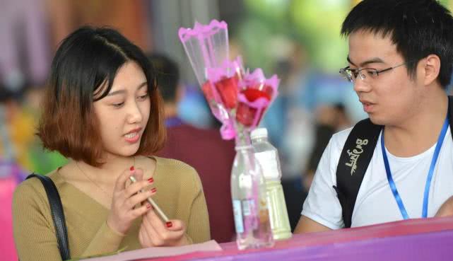 30岁未婚如何应对催婚,30岁被催婚不想回家怎么办