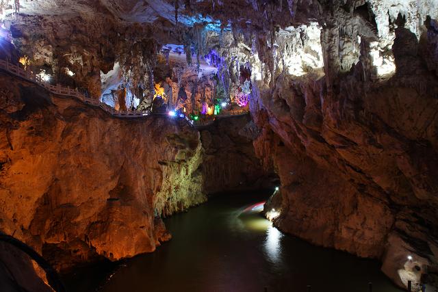 云南建水燕子洞,燕子洞和织金洞