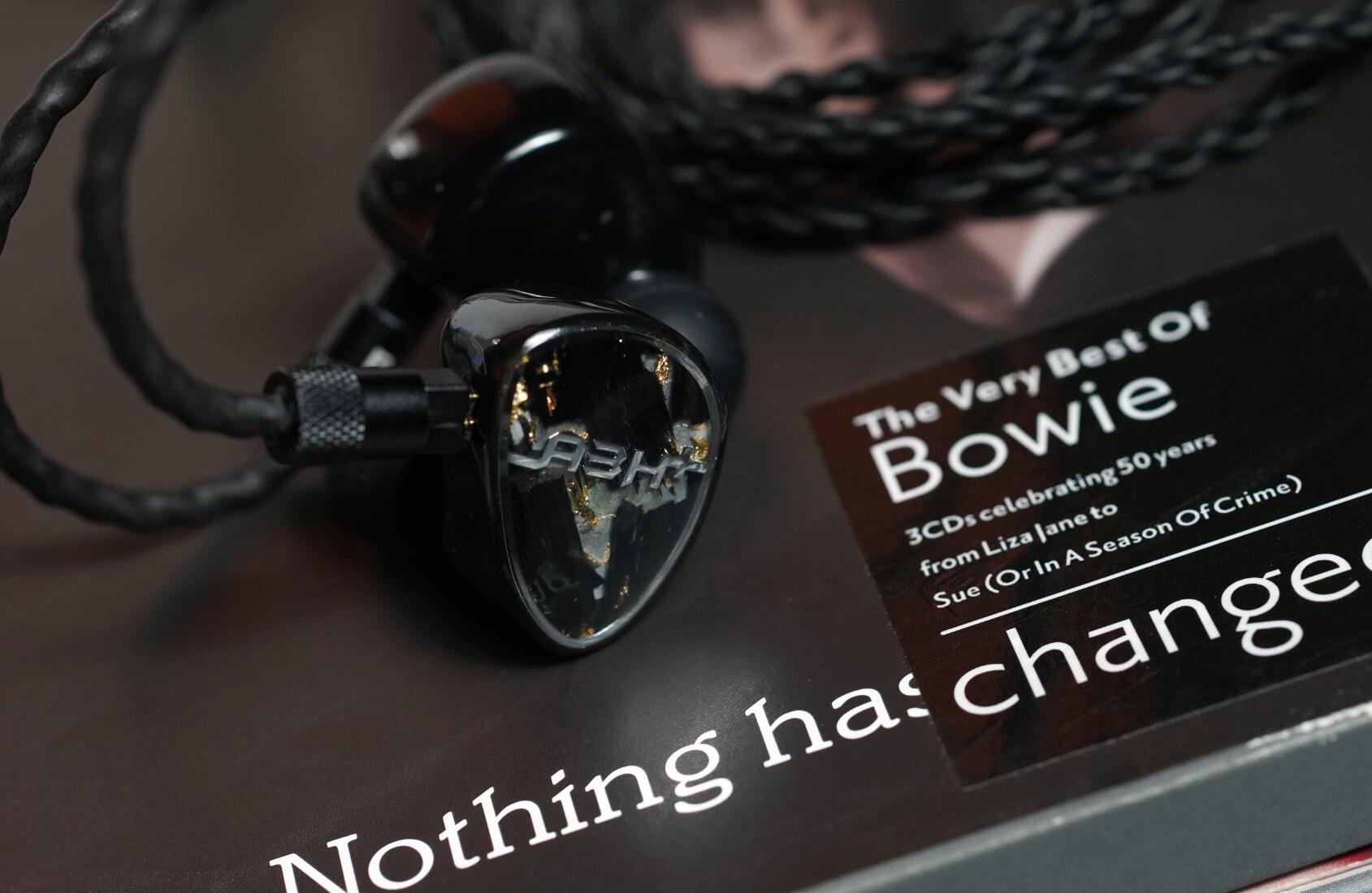 聊一下我喜欢的摇滚音乐以及适合听摇滚的耳机,*放播**器