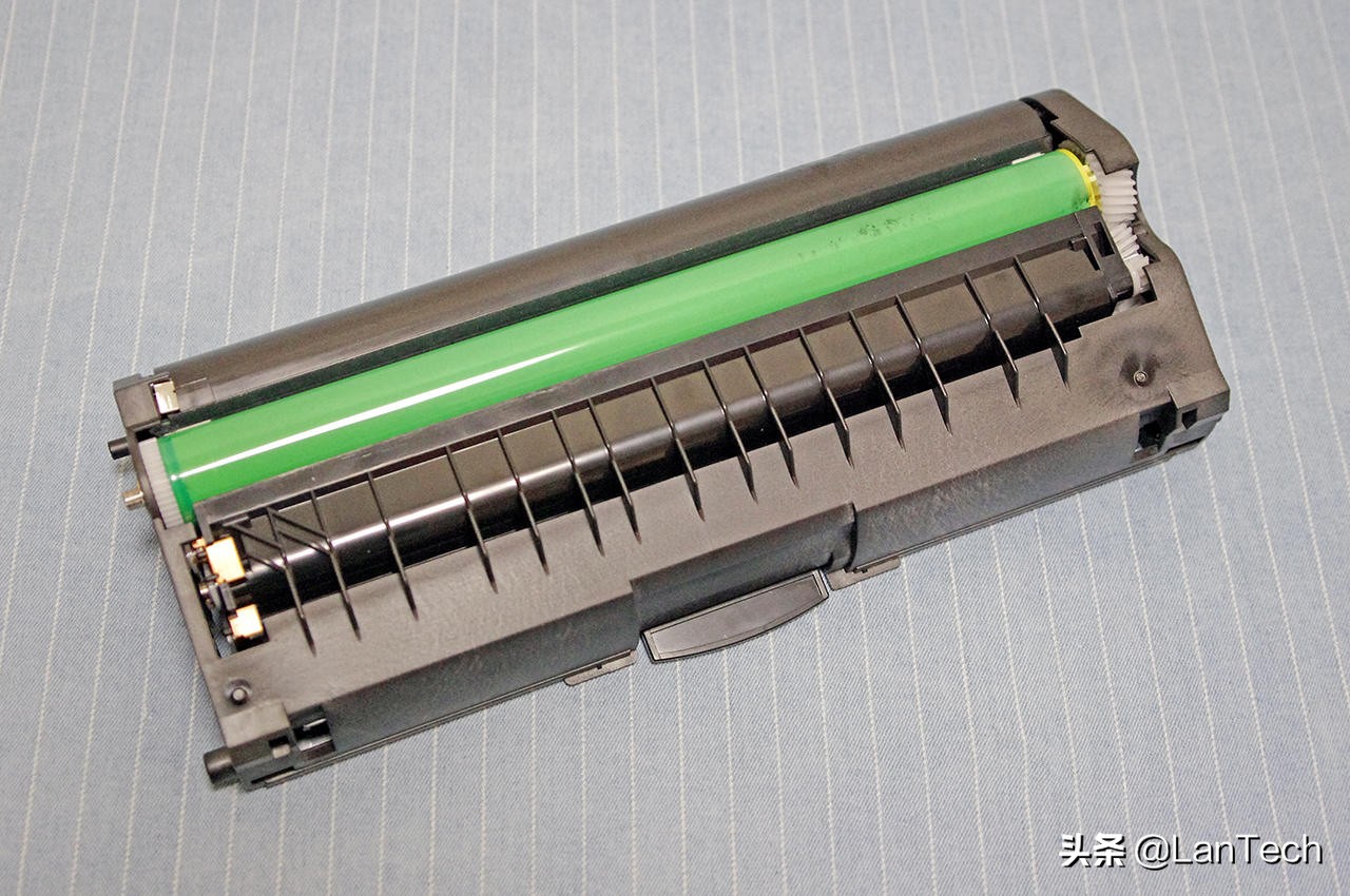 联想小新m7268怎么复印证件,联想小新m7268w打印机wifi怎么打开