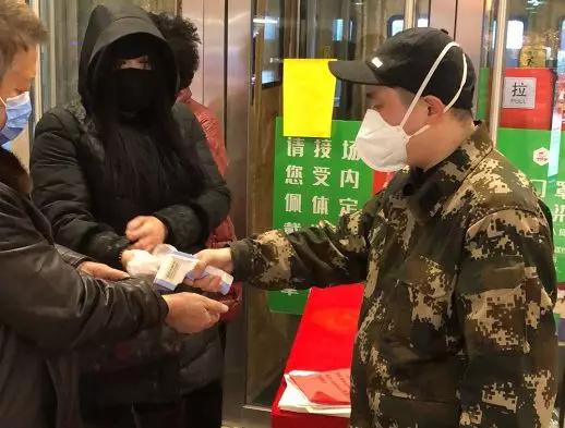 社区工作者在社区中扮演的角色,角色扮演抗疫视频