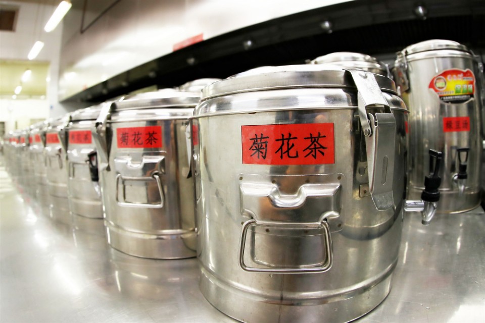 适合夏天喝的祛湿热的茶饮,降暑茶饮有哪些好处和坏处