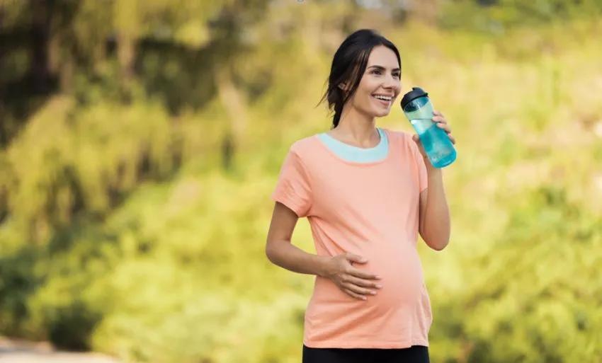 孕妈注意睡姿,孕妇哪些习惯会影响胎位