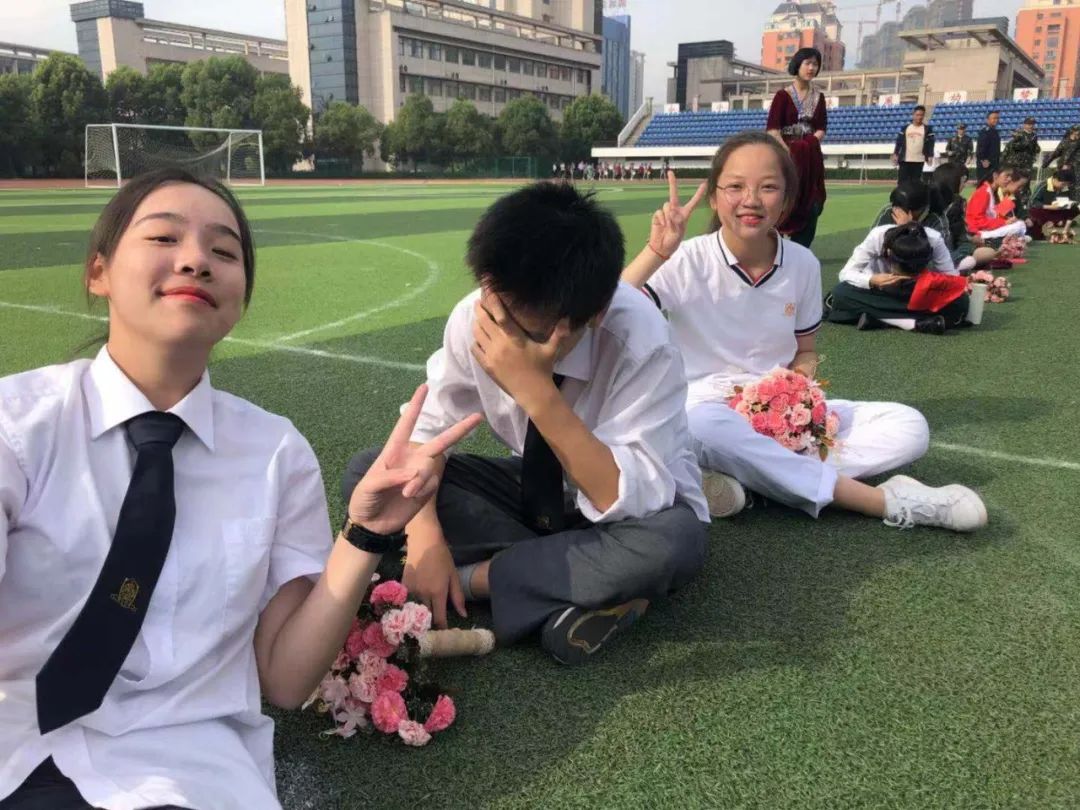 教育我们是认真的文字图片,《教育我们是认真的》完整版