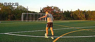 人人必会的五大防守技巧,初学者5个必会足球射门技巧