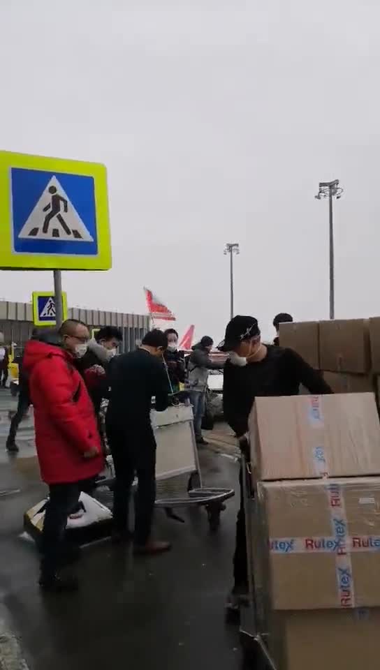 超12吨医疗物资从杭州运出,大批医疗物资运往欧洲