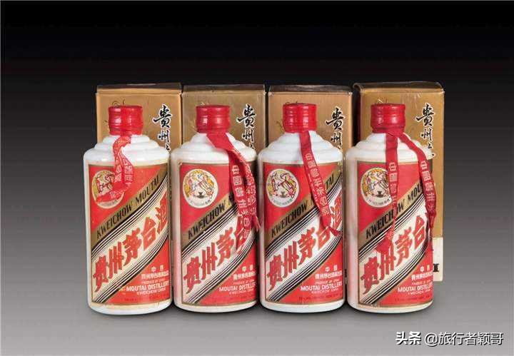 外国人得知茅台价格后震惊,中国人在国外免税店看茅台