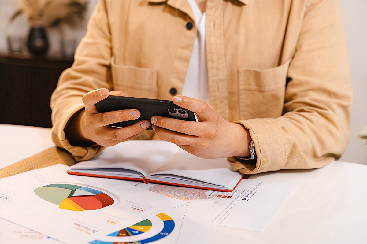 被公司已婚男领导喜欢上了怎么办,怀了已婚男领导孩子怎么办