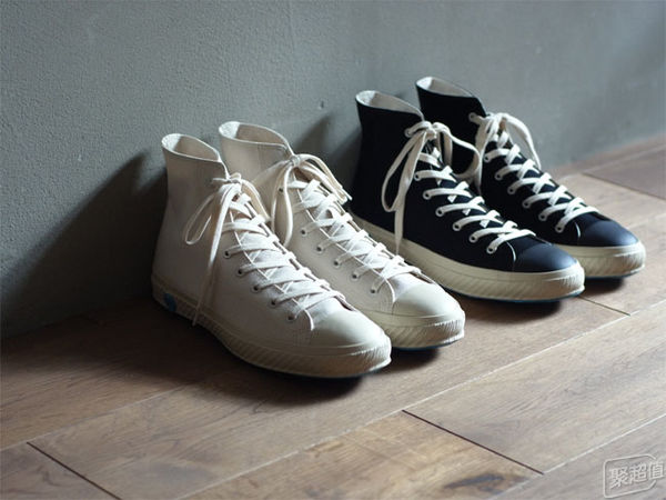 买帆布鞋要买大一号吗,vans和匡威哪双鞋适合入手
