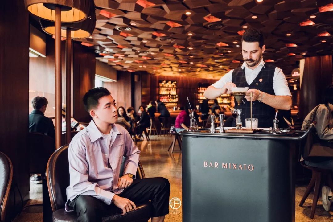 星巴克调酒之夜上海,星巴克旗舰店特饮